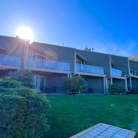 Shorewater Resort Кваликум-Бич Экстерьер фото